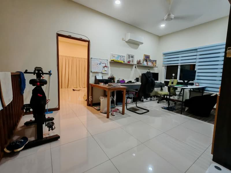 Semi-Detached House for Sale in Seri Kembangan (Selangor) - Jason Tan - Study - PropertyGuru.com.my