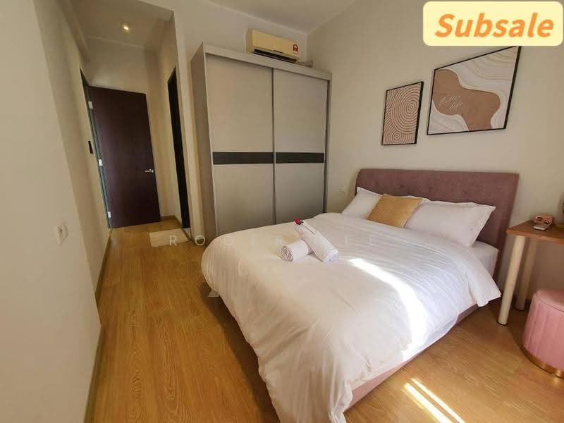 Service Residence for Sale at R&F Princess Cove Phase 1 - Roger Lee - Bedroom - PropertyGuru.com.my