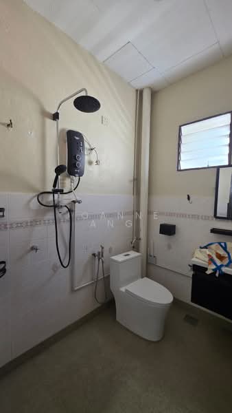 Apartment for Sale at Taman Pandan Apartment - Joanne Ang - Bathroom - PropertyGuru.com.my