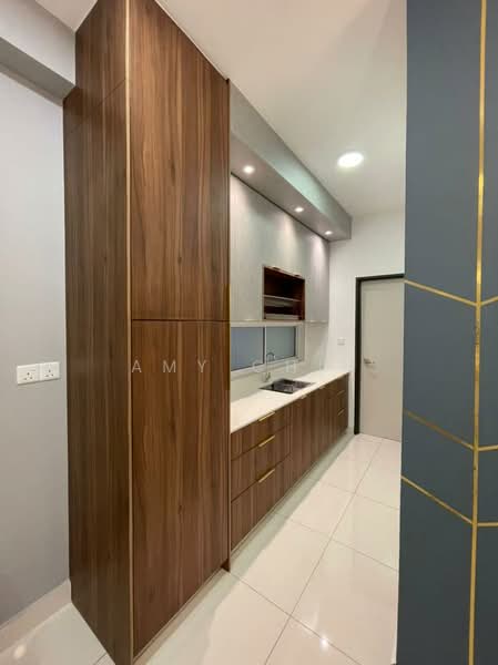 Service Residence for Sale at Pinnacle Sri Petaling - Amy Chin - Kitchen - PropertyGuru.com.my