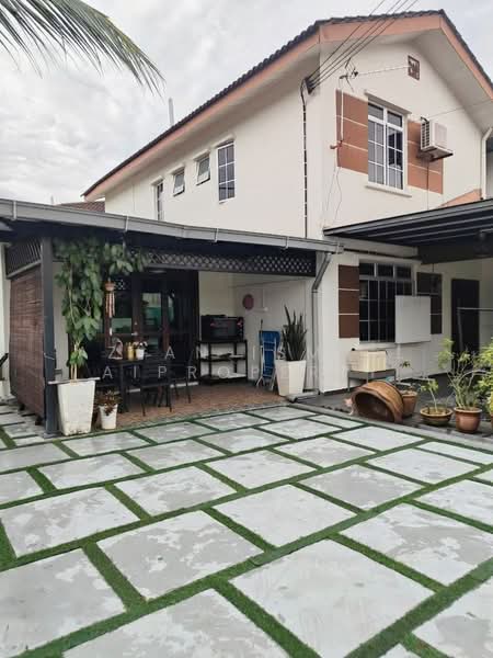 Rumah Teres 2 Tingkat untuk Dijual di Taman Nusantara (Iskandar Puteri (Nusajaya)) - Azlan Ismail aiproperty - Exterior - PropertyGuru.com.my