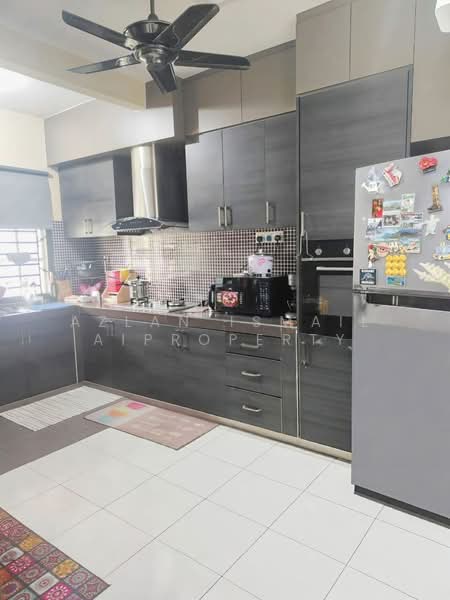 Rumah Teres 2 Tingkat untuk Dijual di Taman Nusantara (Iskandar Puteri (Nusajaya)) - Azlan Ismail aiproperty - Kitchen - PropertyGuru.com.my