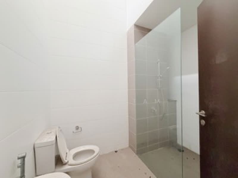 Semi-Detached House for Sale in Jade Hills (Kajang) - Lewis Tam - Bathroom - PropertyGuru.com.my