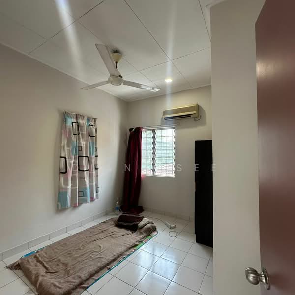 Terraced House for Rent in Bandar Puteri Klang (Klang) - Diana See - Bedroom - PropertyGuru.com.my