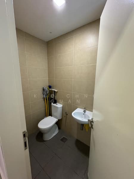 Service Residence for Sale at The Potpourri - Kho Chng Guan - Bathroom - PropertyGuru.com.my