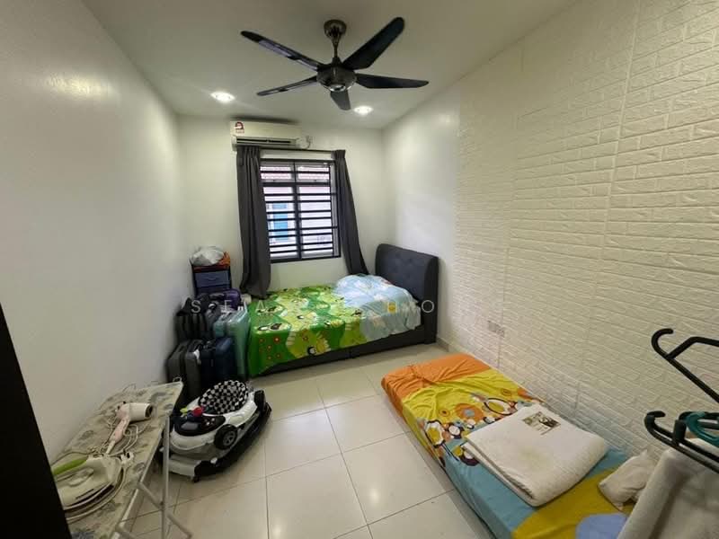 Rumah Teres 2 Tingkat untuk Dijual di Taman Scientex Senai (Senai) - Sean Chong - Bedroom - PropertyGuru.com.my
