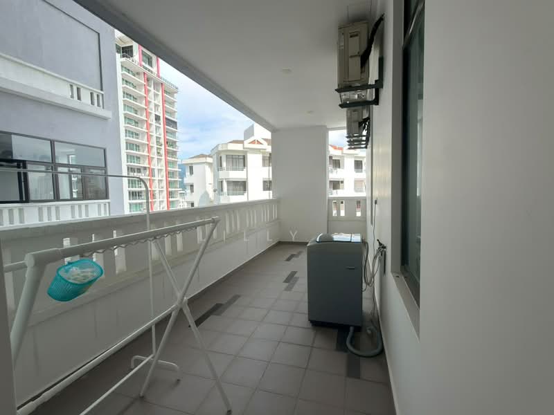 Kondominium untuk Disewa di Logan Residency (Logan Mansion) - Lilly . - Balcony - PropertyGuru.com.my