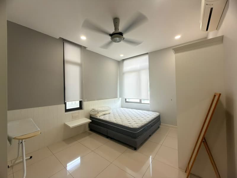 Kondominium untuk Disewa di Logan Residency (Logan Mansion) - Lilly . - Bedroom - PropertyGuru.com.my