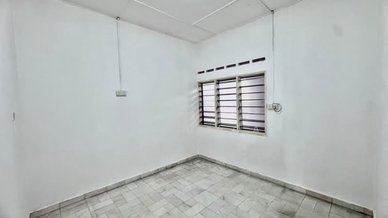 1-storey Terraced House for Sale in Taman Johor Jaya (Johor Bahru) - Kelvin Koay - Interior - PropertyGuru.com.my