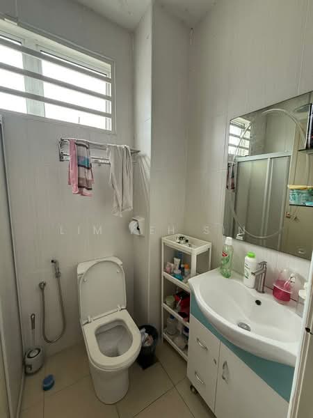 Semi-Detached House for Rent in Bandar Tasek Mutiara (Simpang Ampat) - Lim Keh Sin - Bathroom - PropertyGuru.com.my