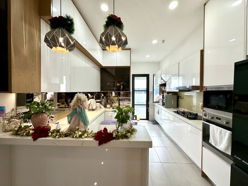 Rumah Teres 2 Tingkat untuk Dijual di Setia Eco Templer (Rawang) - Thevaraani Kanagaretnam - Kitchen - PropertyGuru.com.my