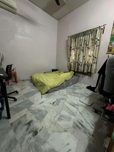 1-storey Terraced House for Sale in Taman Bidara (Selayang) - Suki Tan - Bedroom - PropertyGuru.com.my
