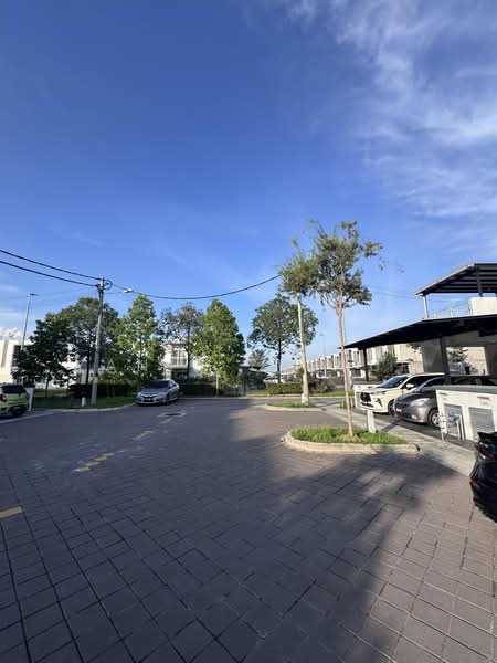 Townhouse for Rent in Dengkil (Selangor) - Yanie Yussuf - Exterior - PropertyGuru.com.my