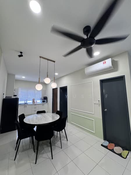 Townhouse for Rent in Dengkil (Selangor) - Yanie Yussuf - Kitchen - PropertyGuru.com.my