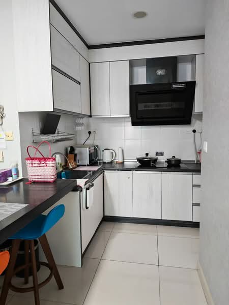 Condominium for Sale at D'Festivo Residences - Datuk Lee Heng - Kitchen - PropertyGuru.com.my