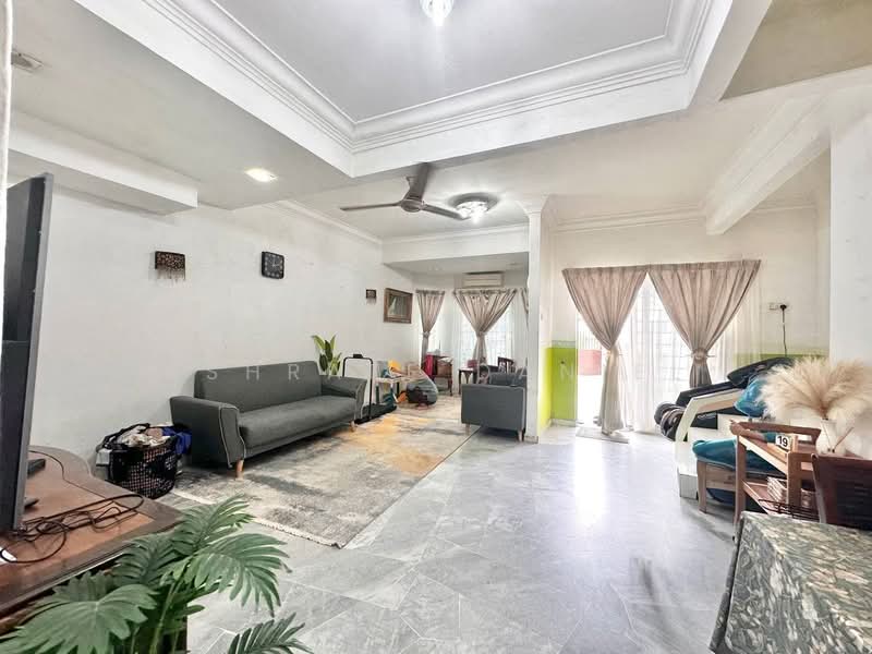 Rumah Teres 2 Tingkat untuk Dijual di Bandar Baru Selayang Fasa 2b (Selayang) - Ashraff Daniel - Living Room - PropertyGuru.com.my