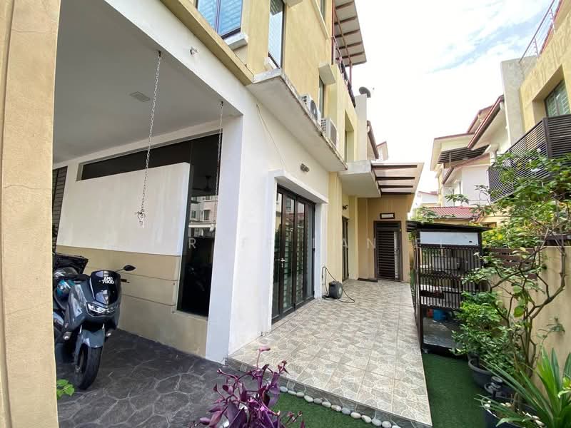 Rumah Berkembar untuk Dijual di Taman Tropika 2 (Kajang) - Ashraff Daniel - PropertyGuru.com.my