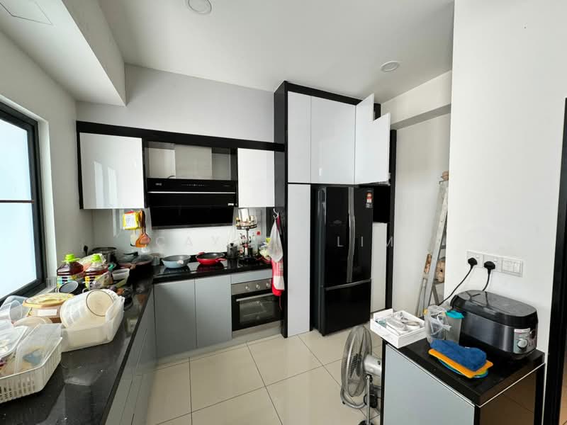 Kondominium untuk Dijual di Artis 3 Residence - Cayden Lim - Kitchen - PropertyGuru.com.my