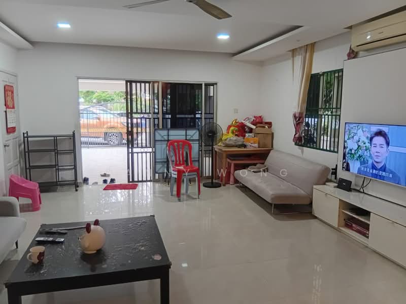 2-storey Terraced House for Sale in Rawang Perdana 2 (Rawang) - Danny Wong - Living Room - PropertyGuru.com.my
