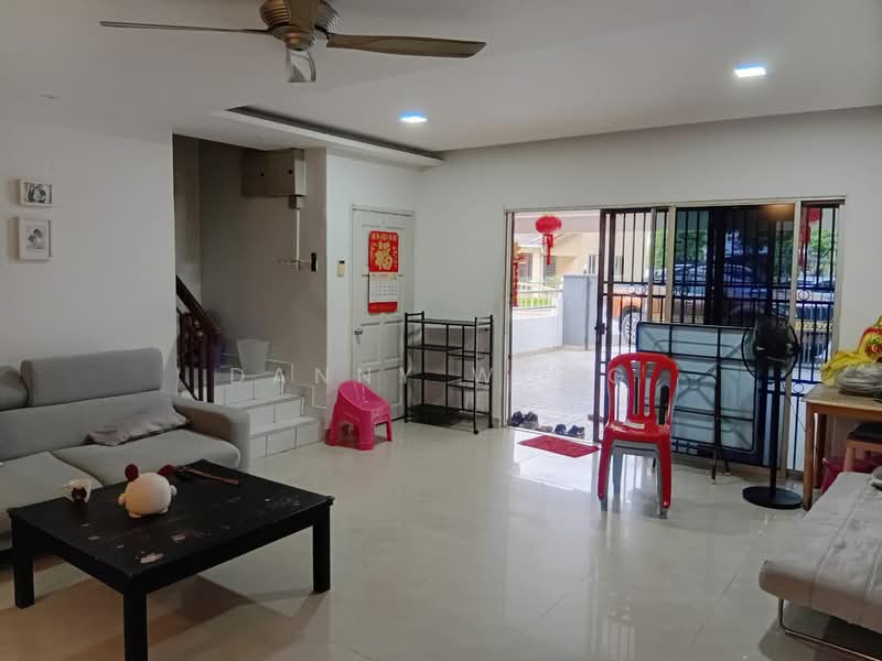 2-storey Terraced House for Sale in Rawang Perdana 2 (Rawang) - Danny Wong - Living Room - PropertyGuru.com.my