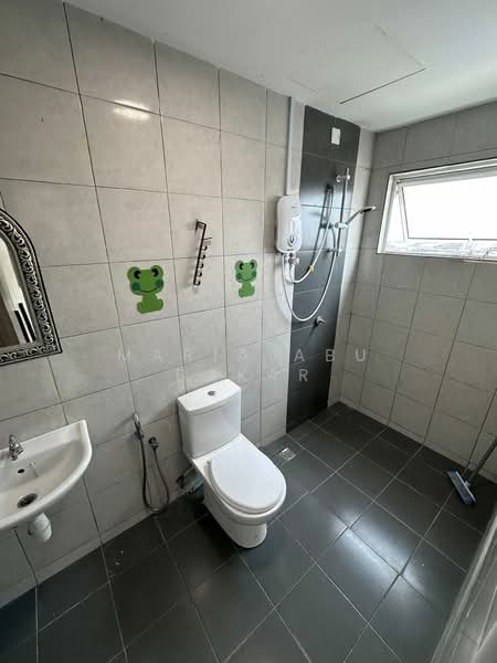 Kondominium untuk Dijual di Puncak 7 - Maria Abu Bakar - Bathroom - PropertyGuru.com.my
