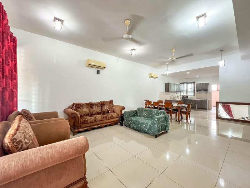 3-storey Terraced House for Sale in Cyberjaya (Selangor) - Ammeer Nadzrai - Living Room - PropertyGuru.com.my