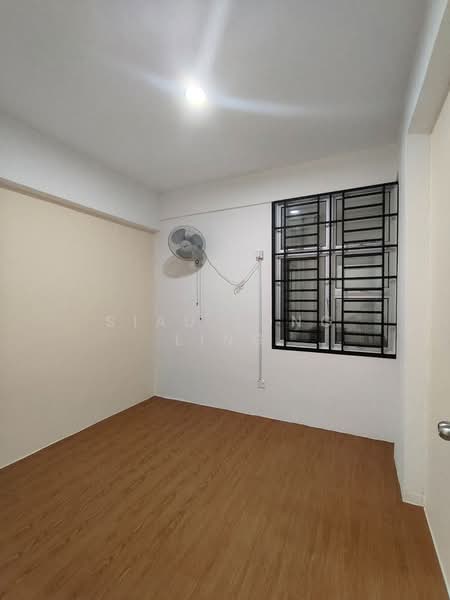 Flat for Sale at PANGSAPURI PULAI MUTIARA 3 - Siau Tong Ling - PropertyGuru.com.my