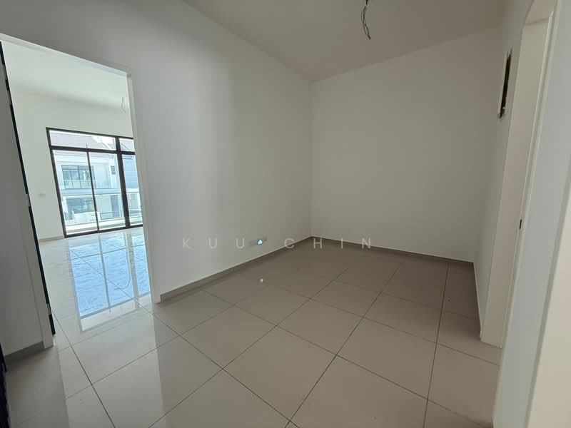 2-storey Terraced House for Sale in Bandar Putra (Kulai) - Kuu Chin - Interior - PropertyGuru.com.my
