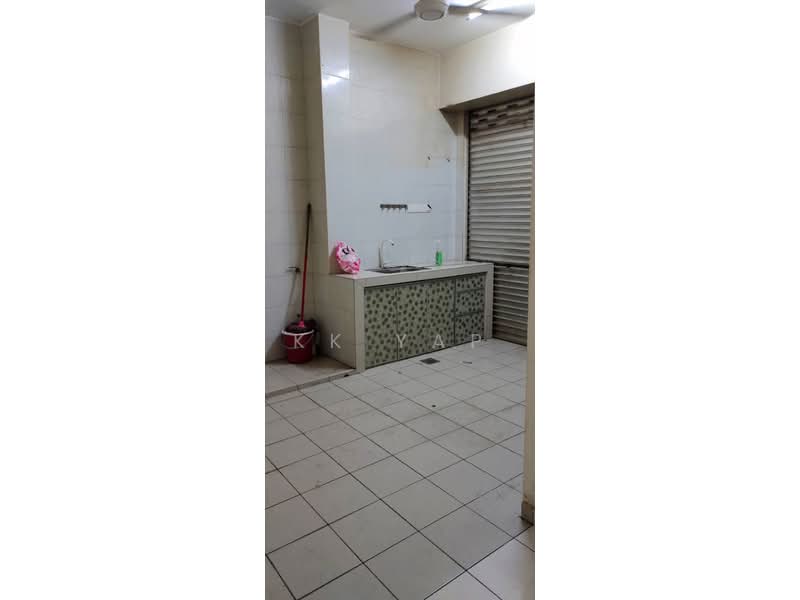 Shop for Rent in Jalan Klang Lama (Old Klang Road) (Kuala Lumpur) - KK Yap - Kitchen - PropertyGuru.com.my