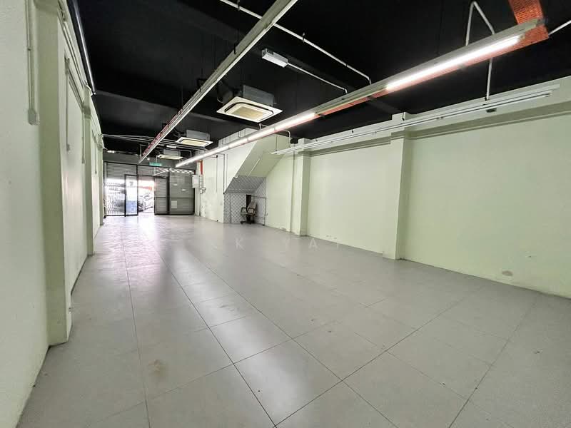 Shop for Rent in Jalan Klang Lama (Old Klang Road) (Kuala Lumpur) - KK Yap - Interior - PropertyGuru.com.my