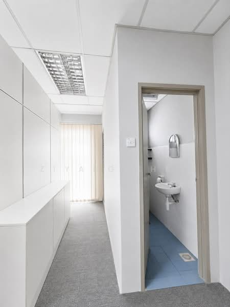 Shop / Office for Sale in Metro Prima (Kepong) - Ziyang Chen - Corridor - PropertyGuru.com.my