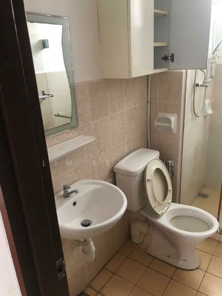 Condominium for Rent at Coastal Tower - Lim Keh Sin - Bathroom - PropertyGuru.com.my