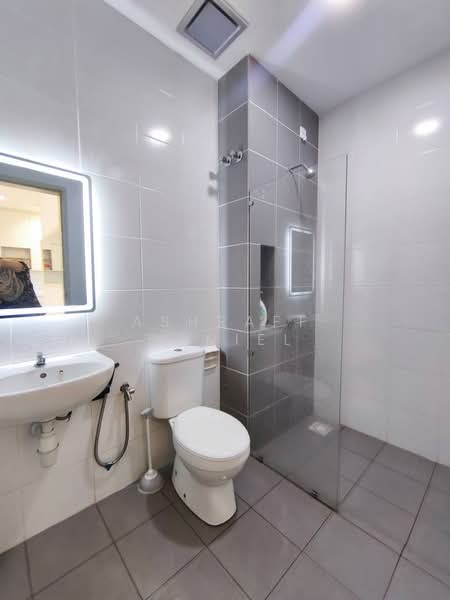 Terraced House for Sale in Eco Grandeur (Puncak Alam) - Ashraff Daniel - Bathroom - PropertyGuru.com.my