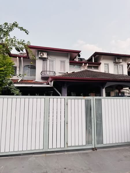 2-storey Terraced House for Sale in Bandar Kinrara Seksyen 1 (Bandar Kinrara) - Yanie Yussuf - Exterior - PropertyGuru.com.my