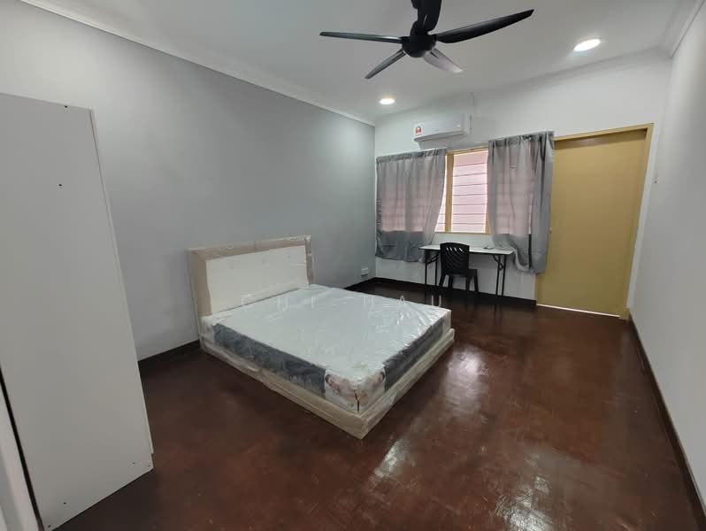 2-storey Terraced House for Rent in Kampung Tunku (Petaling Jaya) - Chi Hau - Bedroom - PropertyGuru.com.my
