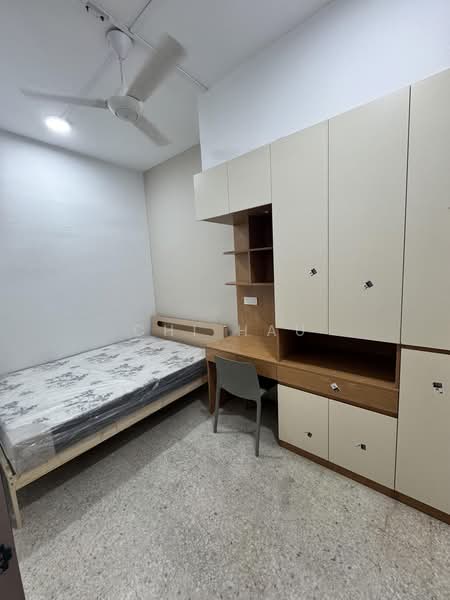 Rumah Teres 2-Tingkat untuk Disewa di Kampung Tunku (Petaling Jaya) - Chi Hau - Bedroom - PropertyGuru.com.my