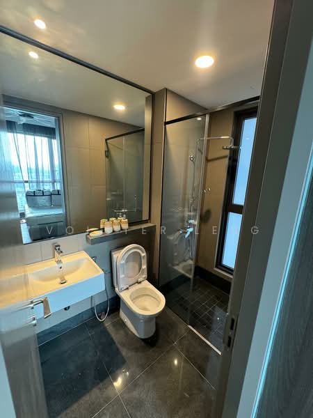 Servis Apartment untuk Dijual di Bloomsvale Menara Vista Petaling - Volster Leng - Bathroom - PropertyGuru.com.my