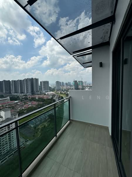 Servis Apartment untuk Dijual di Bloomsvale Menara Vista Petaling - Volster Leng - Balcony - PropertyGuru.com.my