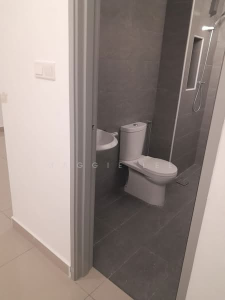 Apartment for Rent at KSL Bukit Gemilang - Maggie Lee - Bathroom - PropertyGuru.com.my