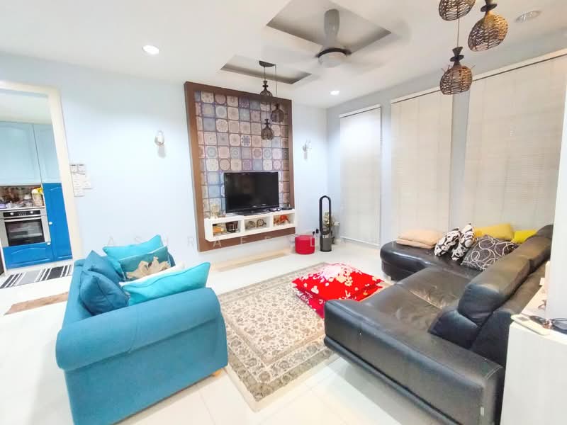 Semi-Detached House for Sale in Seksyen U9 (Shah Alam) - Ashraff Daniel - Living Room - PropertyGuru.com.my