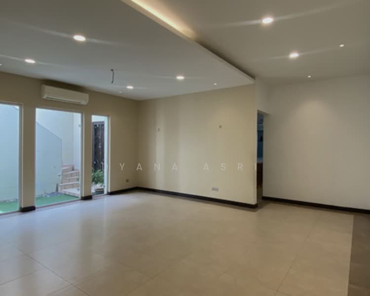 Semi-Detached House for Sale in Bukit Jelutong (Shah Alam) - Dyana Asri - Living Room - PropertyGuru.com.my