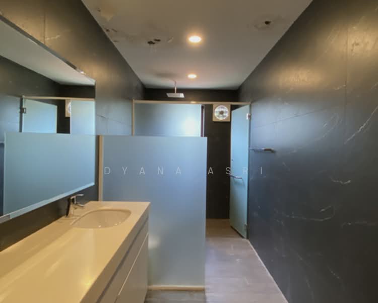 Semi-Detached House for Sale in Bukit Jelutong (Shah Alam) - Dyana Asri - Bathroom - PropertyGuru.com.my