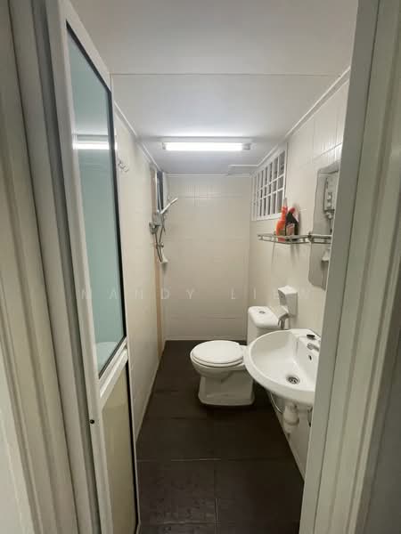 Rumah Bandar untuk Disewa di Taman Amansiara (Rawang) - Mandy Liew - Bathroom - PropertyGuru.com.my