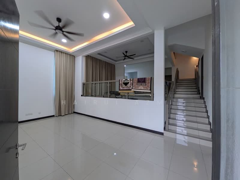 Rumah Berkembar untuk Dijual di Antara Gapi (Ulu Yam) - Hairul Azmi - Living Room - PropertyGuru.com.my