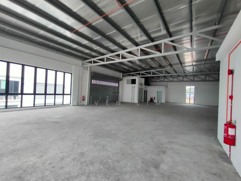 Kilang untuk Disewa di Taman Perindustrian Bukit Serdang (Seri Kembangan) - Alven Lim - Interior - PropertyGuru.com.my