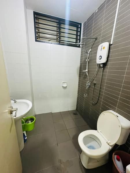 Service Residence for Rent at Palazio - Ken Sim - Bathroom - PropertyGuru.com.my