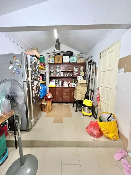 2-storey Terraced House for Sale in Bandar Bukit Mahkota (Bangi) - Rosniza Tanidi - Kitchen - PropertyGuru.com.my