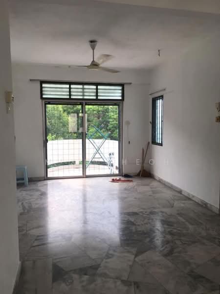 Apartment for Sale at Mutiara Court - Mike Kheoh - Living Room - PropertyGuru.com.my