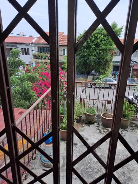 Flat for Sale at Kampung Lindungan PJS 8 - DILLA YUSOFF - PropertyGuru.com.my