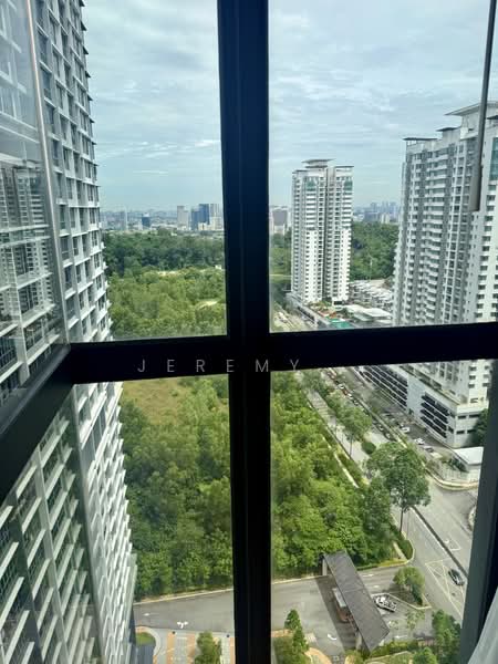 Kondominium untuk Dijual di Secoya Residence - Jeremy . - View - PropertyGuru.com.my